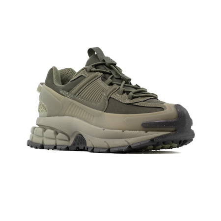 NIKE ZOOM VOMERO ROAM [2]