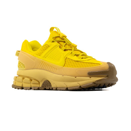 NIKE ZOOM VOMERO ROAM [2]