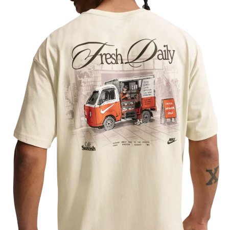 U NSW TEE LSE CAFE SWOOSH VAN [1]