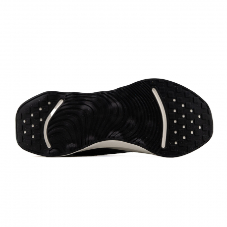 WMNS Nike Motiva [4]