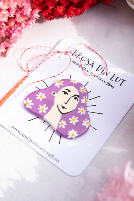 Brosa din lut Violet Lady [4]