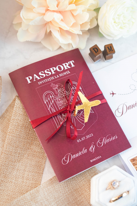 Invitatie de nunta Pasaport visiniu [4]