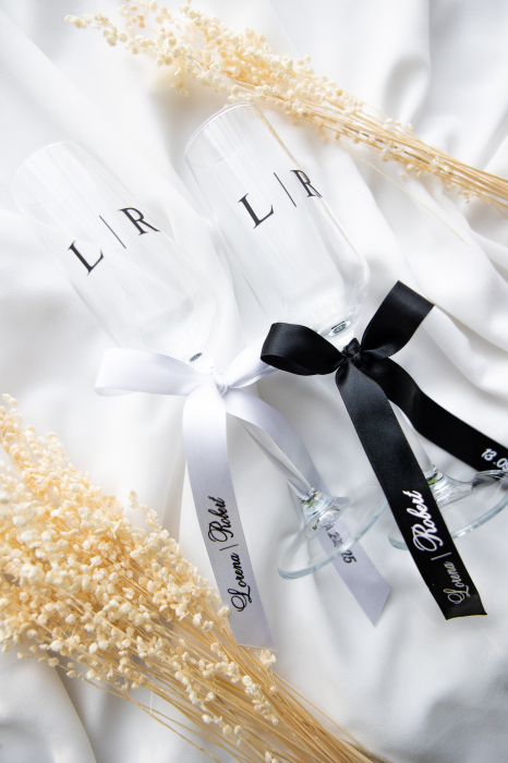 Set de 2 pahare miri cu initiale si panglica personalizata [3]