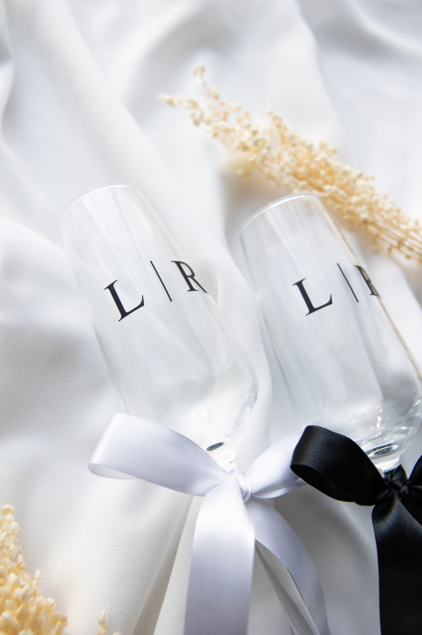 Set de 2 pahare miri cu initiale si panglica personalizata [2]