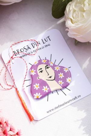Brosa din lut Violet Lady [2]