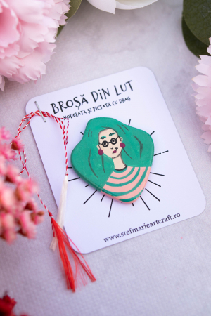 Brosa din lut Betty [2]