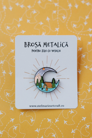 Pin-uri metalice - Brosa metalica Away in nature