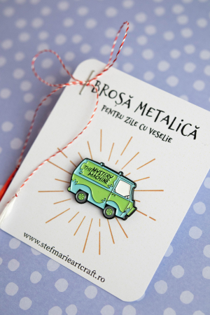 Brosa metalica Masina misterelor [2]