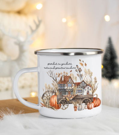 Căni de Crăciun - Cana emailata Pierdut printre ganduri