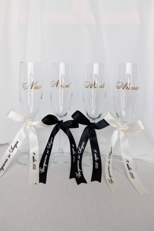 Pahare nuntă - Set de 2 pahare miri cu panglica personalizata