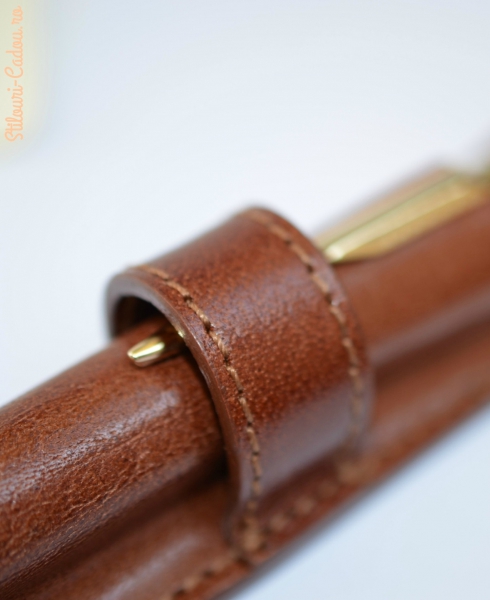 ETUI PIELE MARO PT 1 INSTRUMENT DE SCRIS Carla Rossini [2]