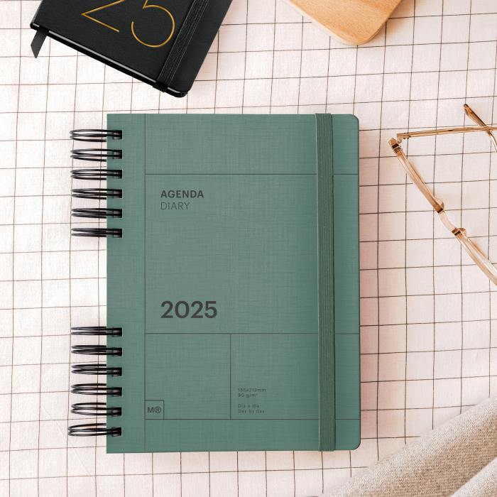 Agenda Plus 155x213 spira zilnica Green Back to Basics MR25, Miquelrius [7]