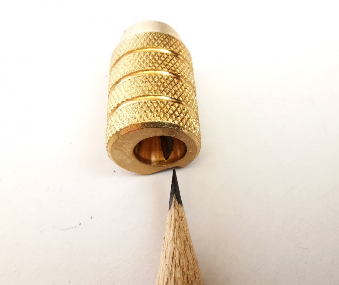 Ascutitoare Simpla din Alama Grenade, M+R [7]