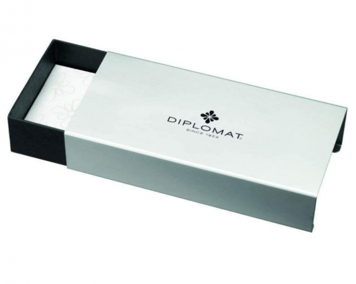 Pix Esteem Black Lacquer DIPLOMAT [2]