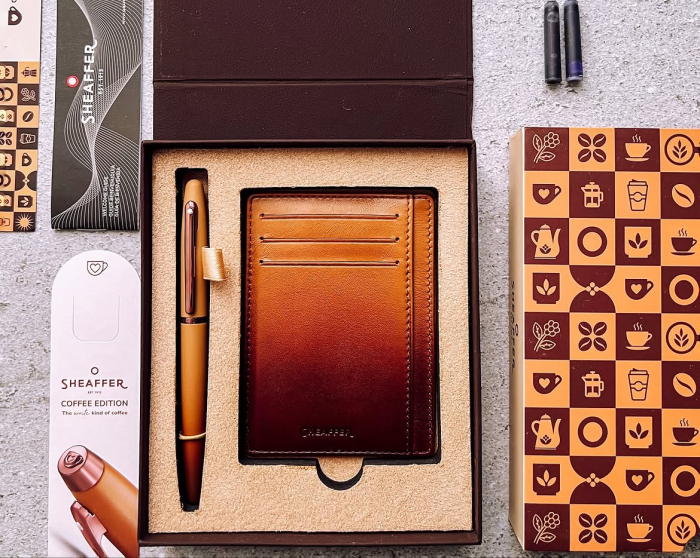 Set Cadou Sheaffer Coffee Edition – Stilou & Portcard din piele [11]