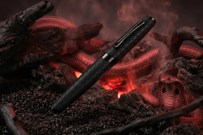 Stilou Cobra Guilloche Black, Diplomat [8]
