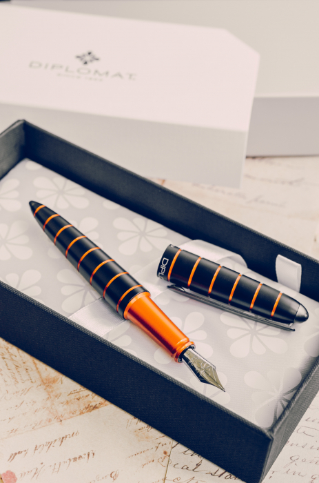 Stilou Elox Ring Black-Orange, Diplomat [9]