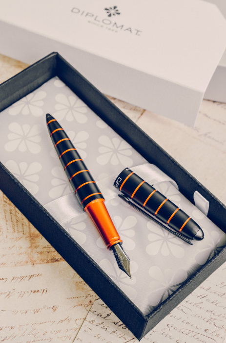 Stilou Elox Ring Black-Orange, Diplomat [6]