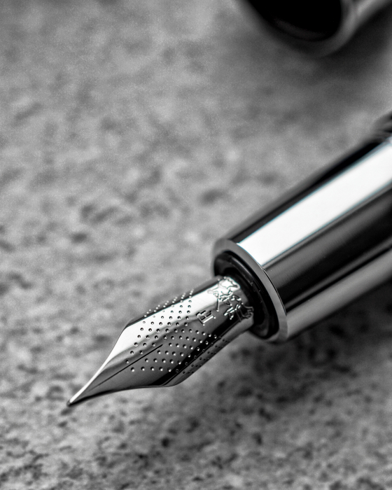 Stilou E-Motion Pearwood Negru Faber-Castell [4]