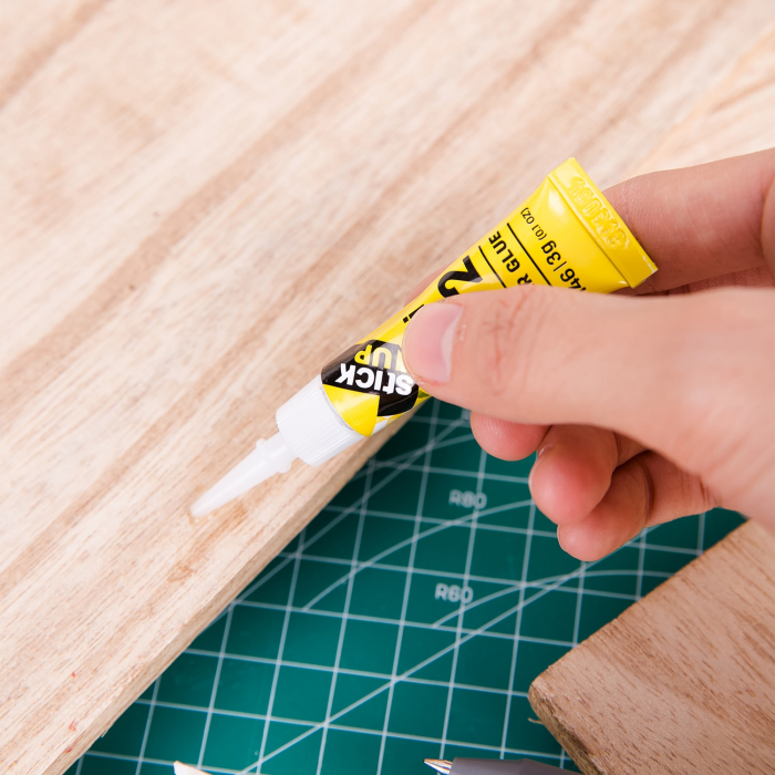 Lipici super glue Deli 3g [2]