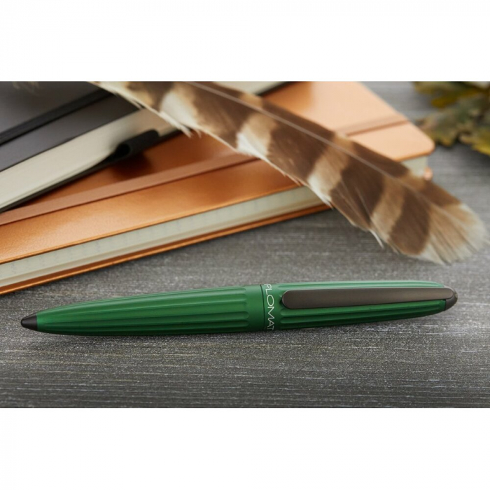 Fountain Pen Diplomat Aero Green Limited Edition M [7]