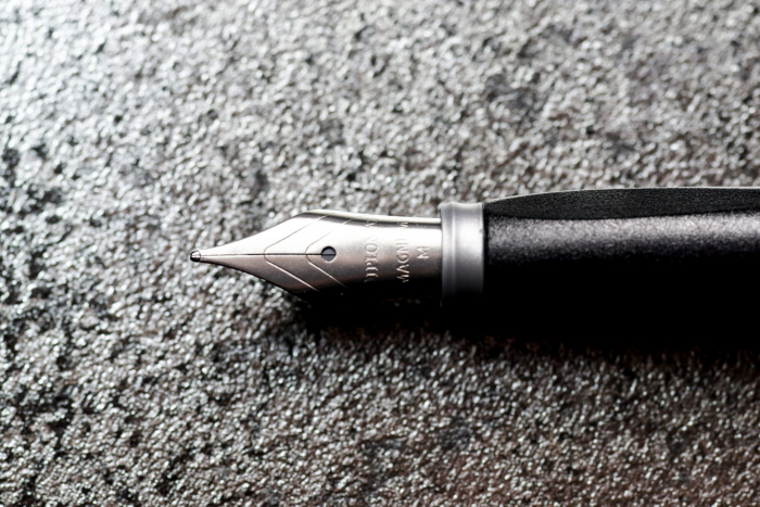 Fountain Pen Diplomat Magnum Pearl White F [5]