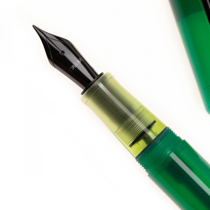 OPUS 88 Green Demonstrator 2024 Special Edition Black Nib B [4]