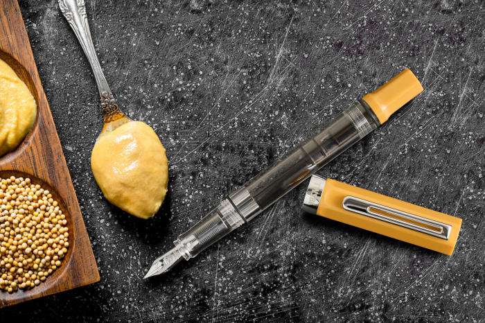 Stilou TWSBI ECO Bahama Yellow F [6]