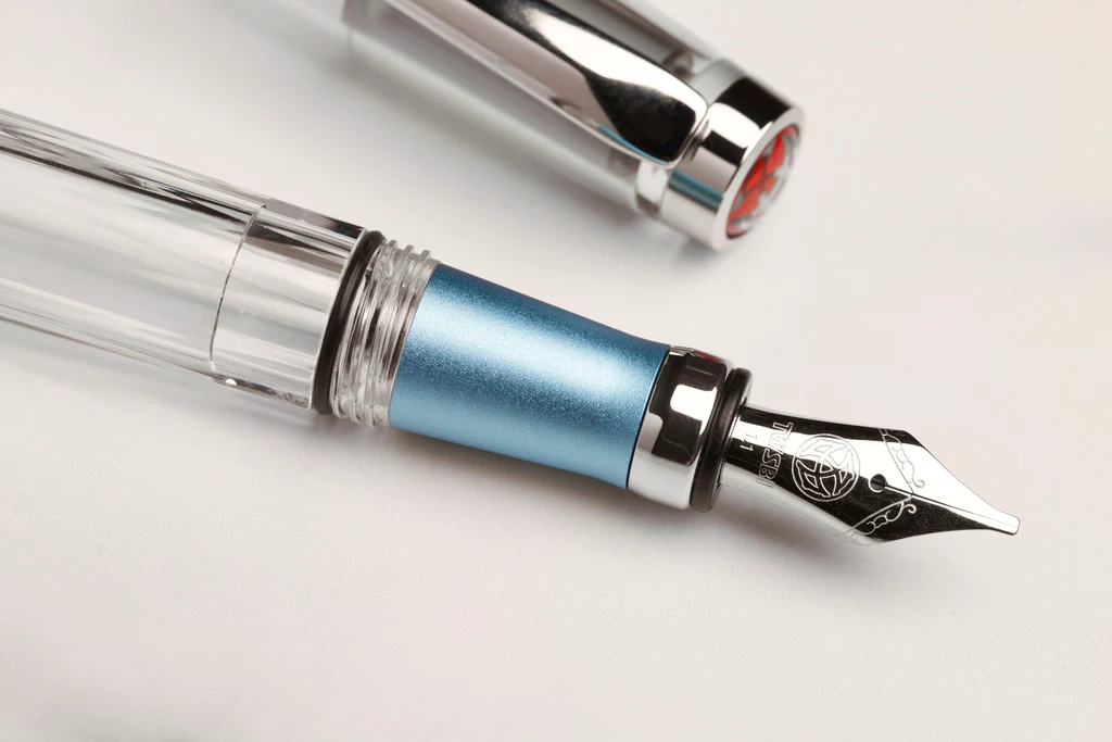 TWSBI Diamond 580 AL Iceberg M [6]