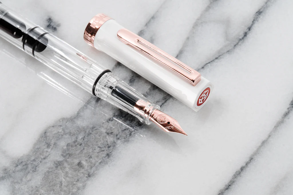 Stilou TWSBI ECO White RoseGold EF [8]