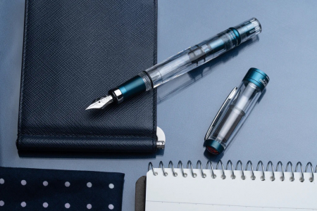 TWSBI Diamond 580 ALR Prussian Blue F [6]