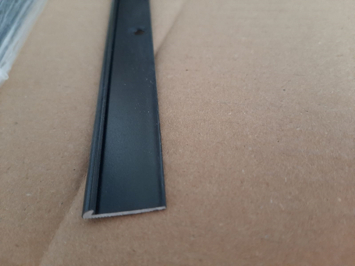 Profil metalic BLACK pentru finisare 2,5 ml [1]