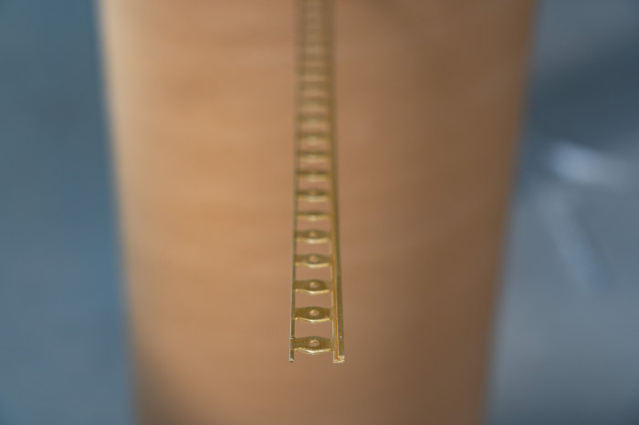 Profil metalic GOLD pentru finisare 2,5 ml [2]