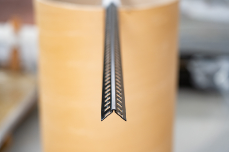 Profil metalic BLACK pentru colt exterior patrat 2,7 ml [3]