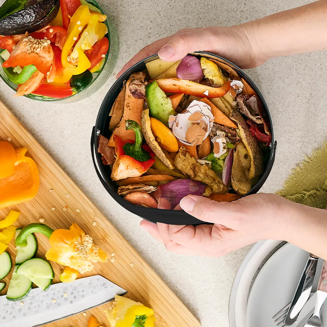 Aparat de reciclare a resturilor alimentare FoodCycler Eco 3, fără miros, 3,5 l, ciclu 4-9 ore, alb [8]