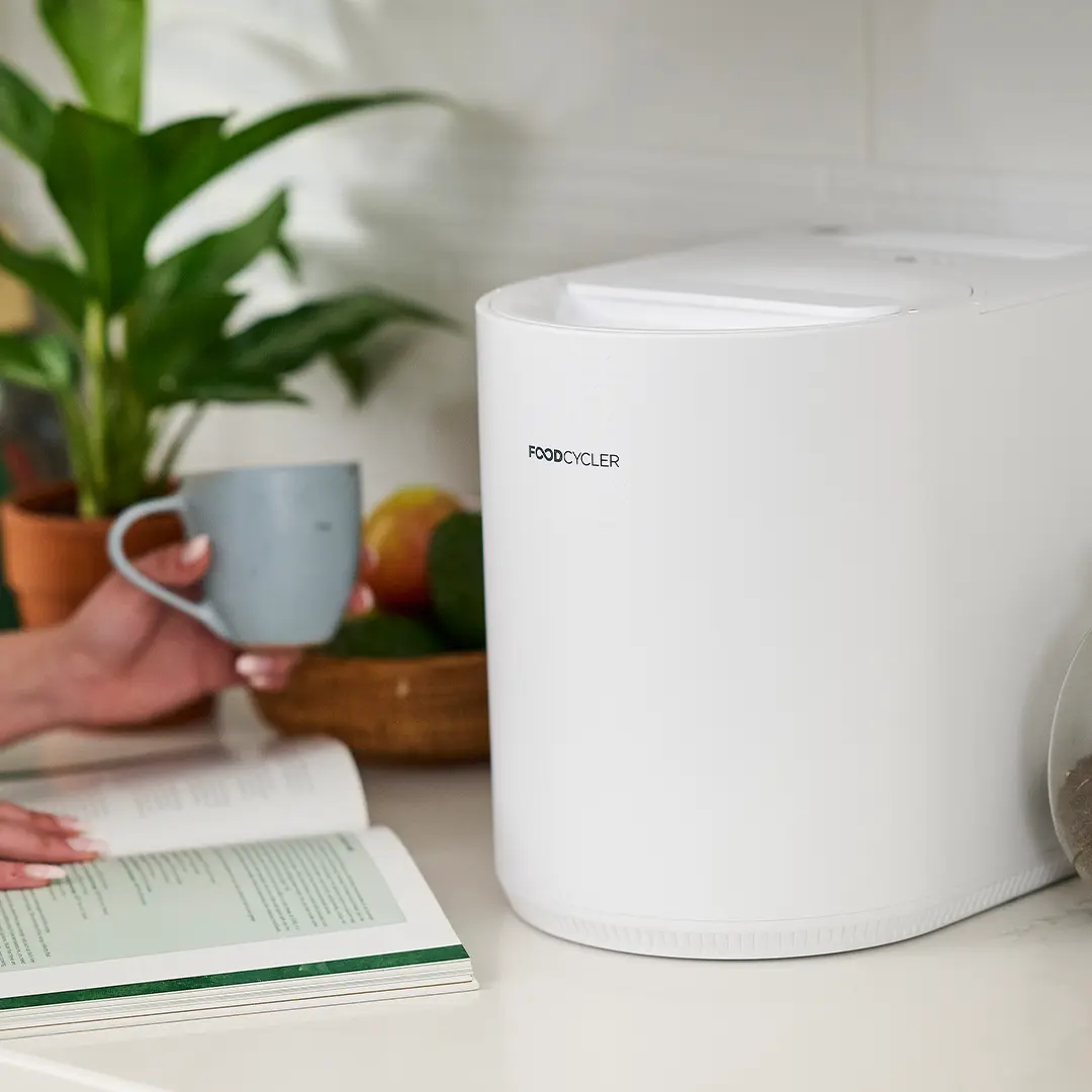 Aparat de reciclare a resturilor alimentare FoodCycler Eco 3, fără miros, 3,5 l, ciclu 4-9 ore, alb [9]