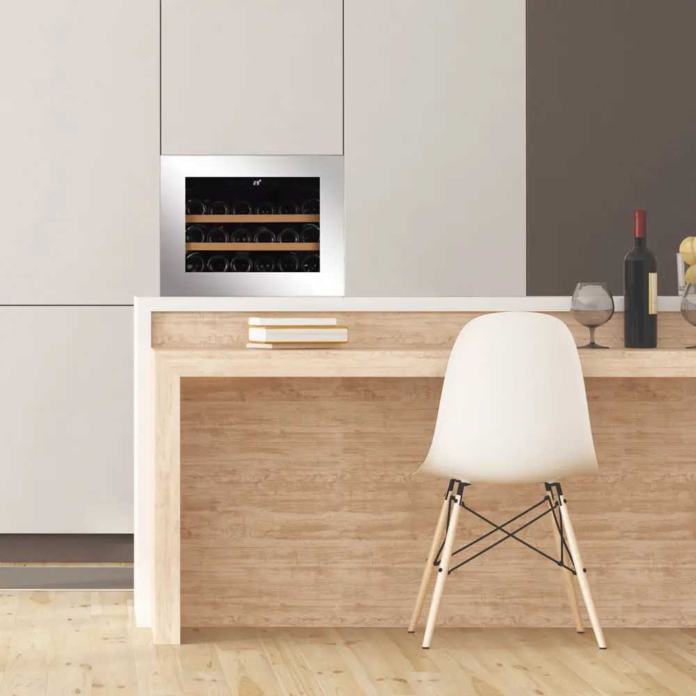 Vitrină de vin încorporabilă Dunavox DAVG-18.46SS.TO Glance, 1 zonă, 18 sticle, 45,5 cm, clasa G, inox [1]