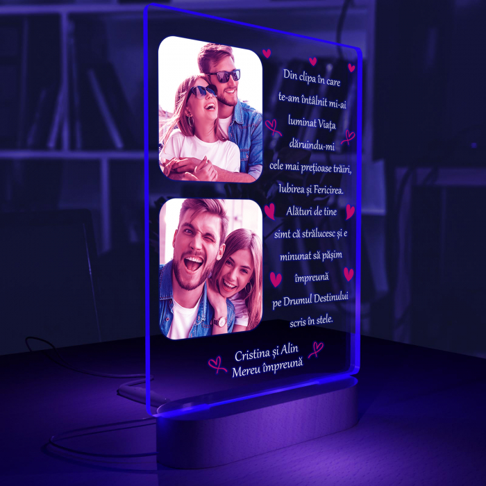 Lampa 3D iluminata cu baza din lemn model pentru indragostiti 2 poze si text [5]