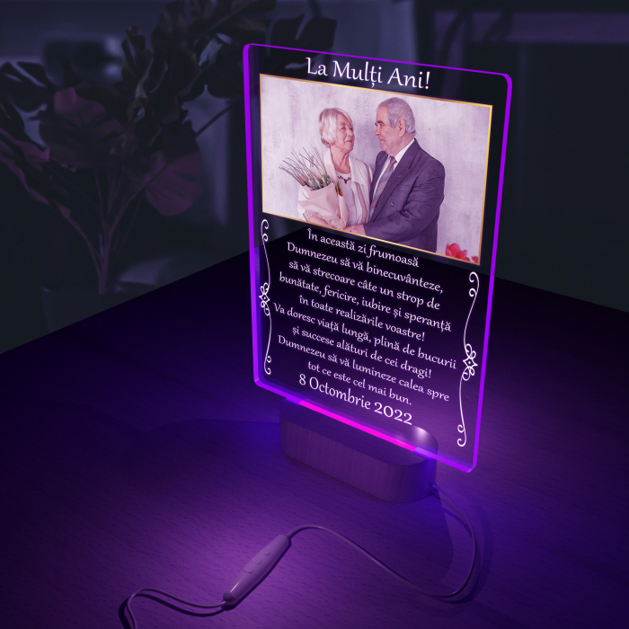 Lampa iluminata 3D cu baza din lemn 2 poze si text model La Multi ani [7]