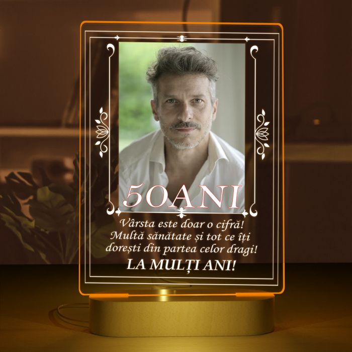 Lampa iluminata  3D cu baza din lemn o poza si text model pentru zi de nastere [4]