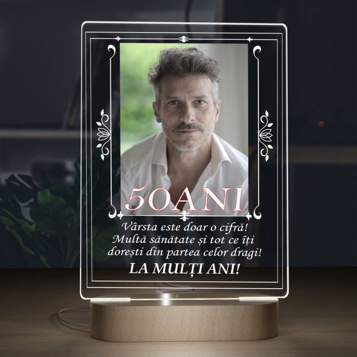 Lampa iluminata  3D cu baza din lemn o poza si text model pentru zi de nastere [5]