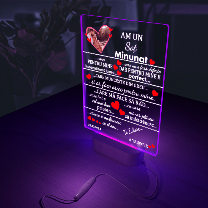 Lampa iluminata  3D cu baza din lemn  o poza si text model pentru Sot [7]