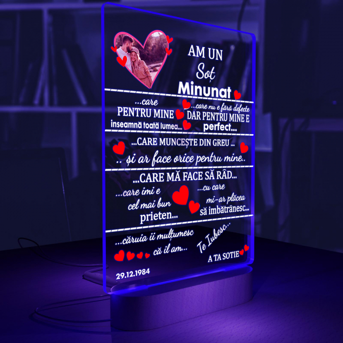 Lampa iluminata  3D cu baza din lemn  o poza si text model pentru Sot [6]