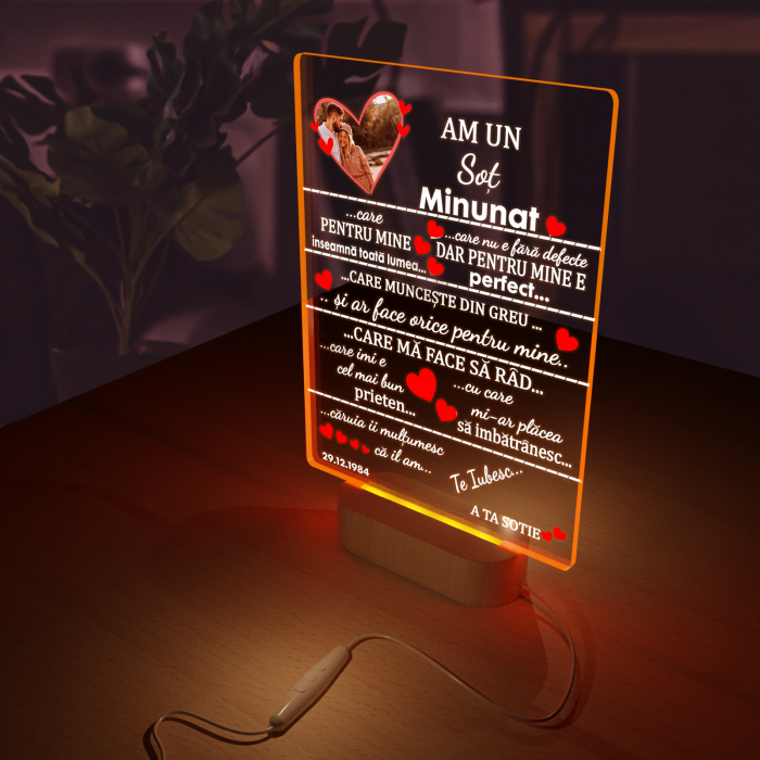 Lampa iluminata  3D cu baza din lemn  o poza si text model pentru Sot [3]