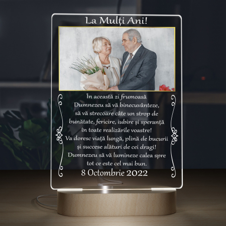 Lampi 3D personalizate - Lampa iluminata 3D cu baza din lemn 2 poze si text model La Multi ani