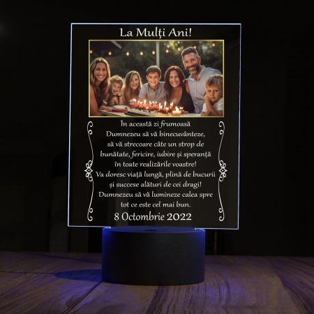 Lampi 3D personalizate - Lampa 3D luminoasa personalizata cu poza si text La multi ani Familiei