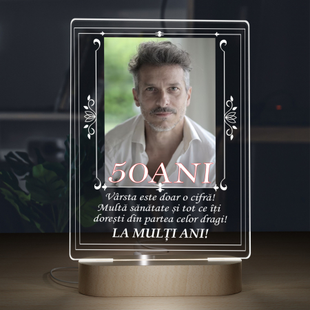 Lampa iluminata  3D cu baza din lemn o poza si text model pentru zi de nastere [4]