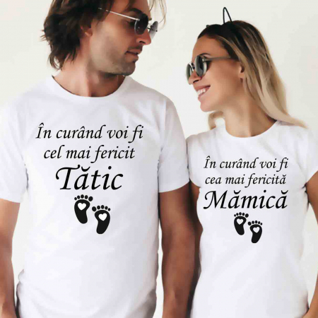 Tricouri Personalizate Familie - Set de 2 tricouri personalizate In curand voi fi Mamica Tatic