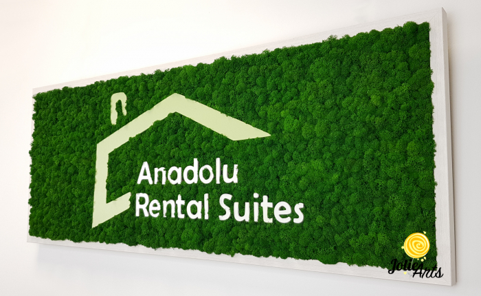 Logo Anadolu Rental Suites decorat cu licheni naturali stabilizati [6]