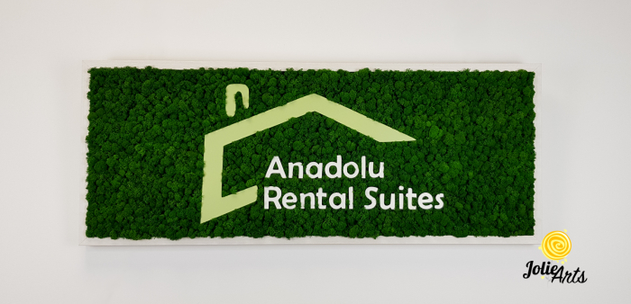Logo Anadolu Rental Suites decorat cu licheni naturali stabilizati [3]